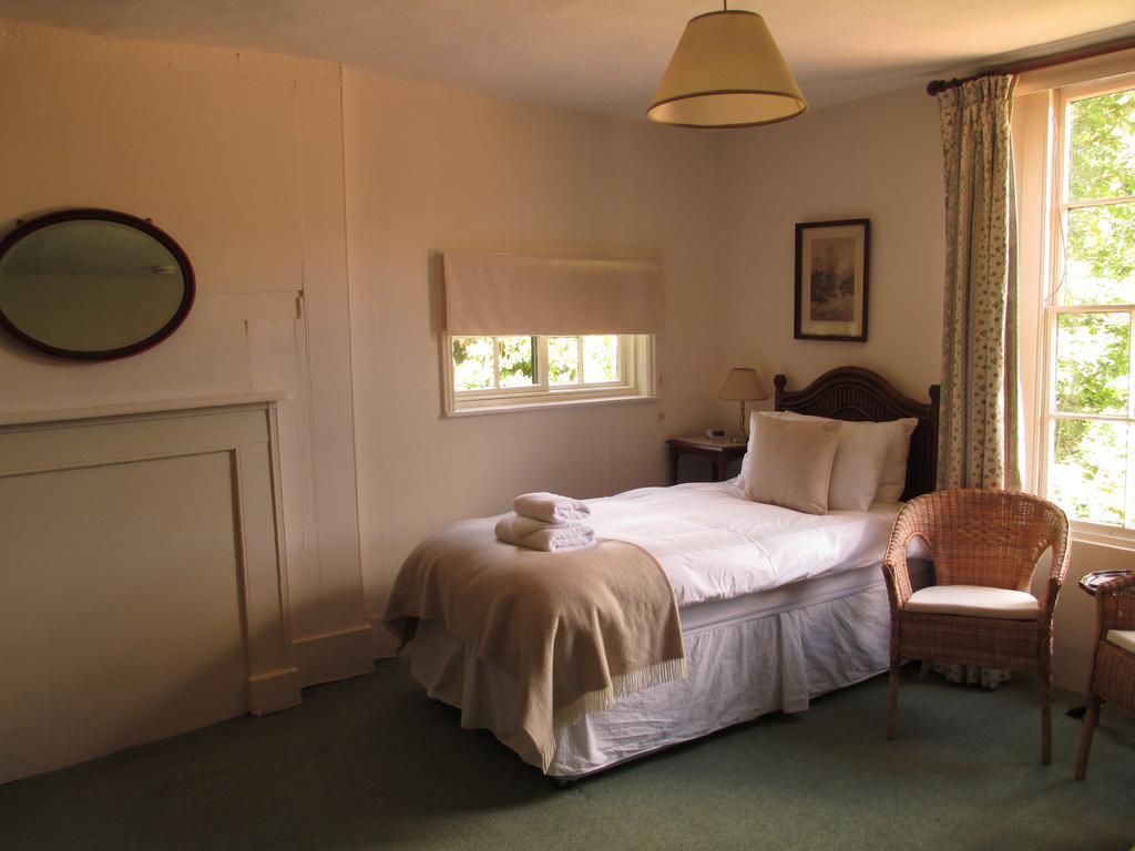 Bed and Breakfast Old Manor House Shepperton Zimmer foto