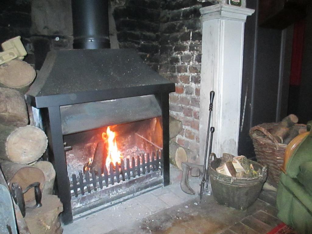Bed and Breakfast Old Manor House Shepperton Exterior foto