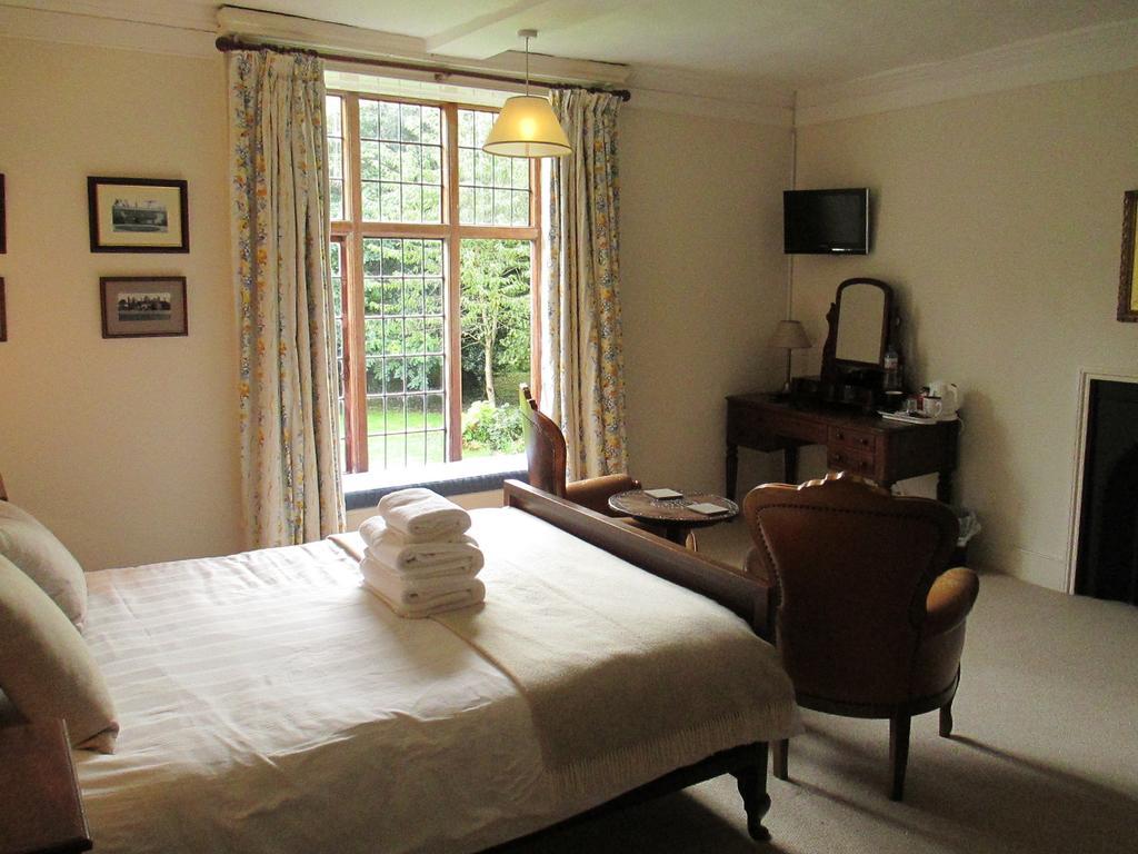 Bed and Breakfast Old Manor House Shepperton Zimmer foto